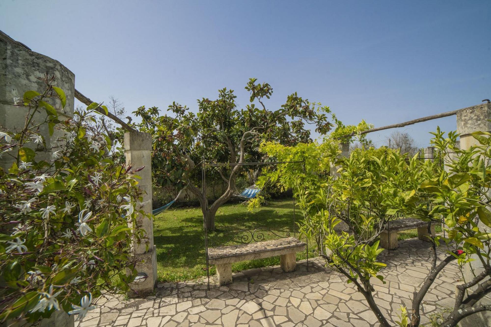 Villa Lisa Garden And Pool - Happy Rentals Melendugno Buitenkant foto